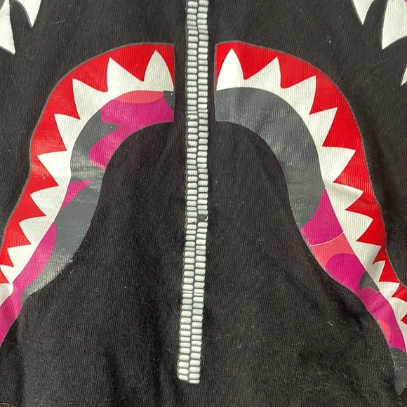 BAPE A Bathing Ape T-Shirt Graphic Shark Tee Unisex Size Large - Picture 4 of 8